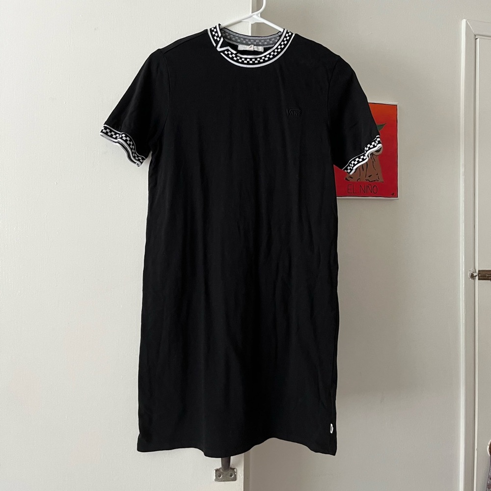 Plain black Vans t-shirt dress (S)